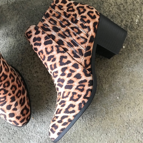 Qupid Shoes - Qupid Topanga Leopard Print Slip on Ankle Bootie